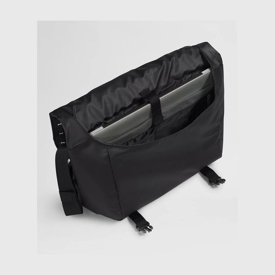 The North Face Postman Bag - 12L Crossbody Bag