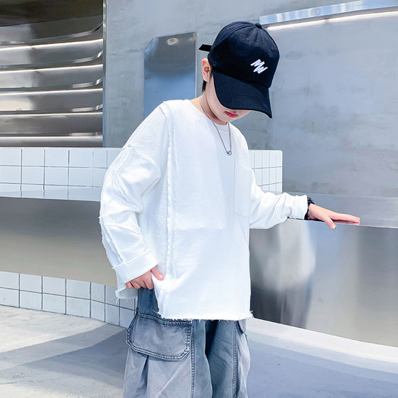 
Boys' spring and autumn white long-sleeved loose T-shirt 2026 new style children's boys early spring outfit handsome bottoming top