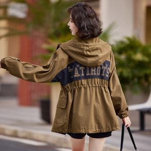 
Coffee contrasting color splicing work jacket for women 2024 spring and autumn new casual loose embroidery hooded waist windbreaker