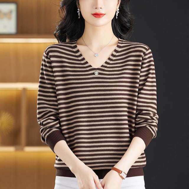 Extra large size spring and autumn new V-neck striped sweater for women loose wool base shirt fat mother thin knit top
