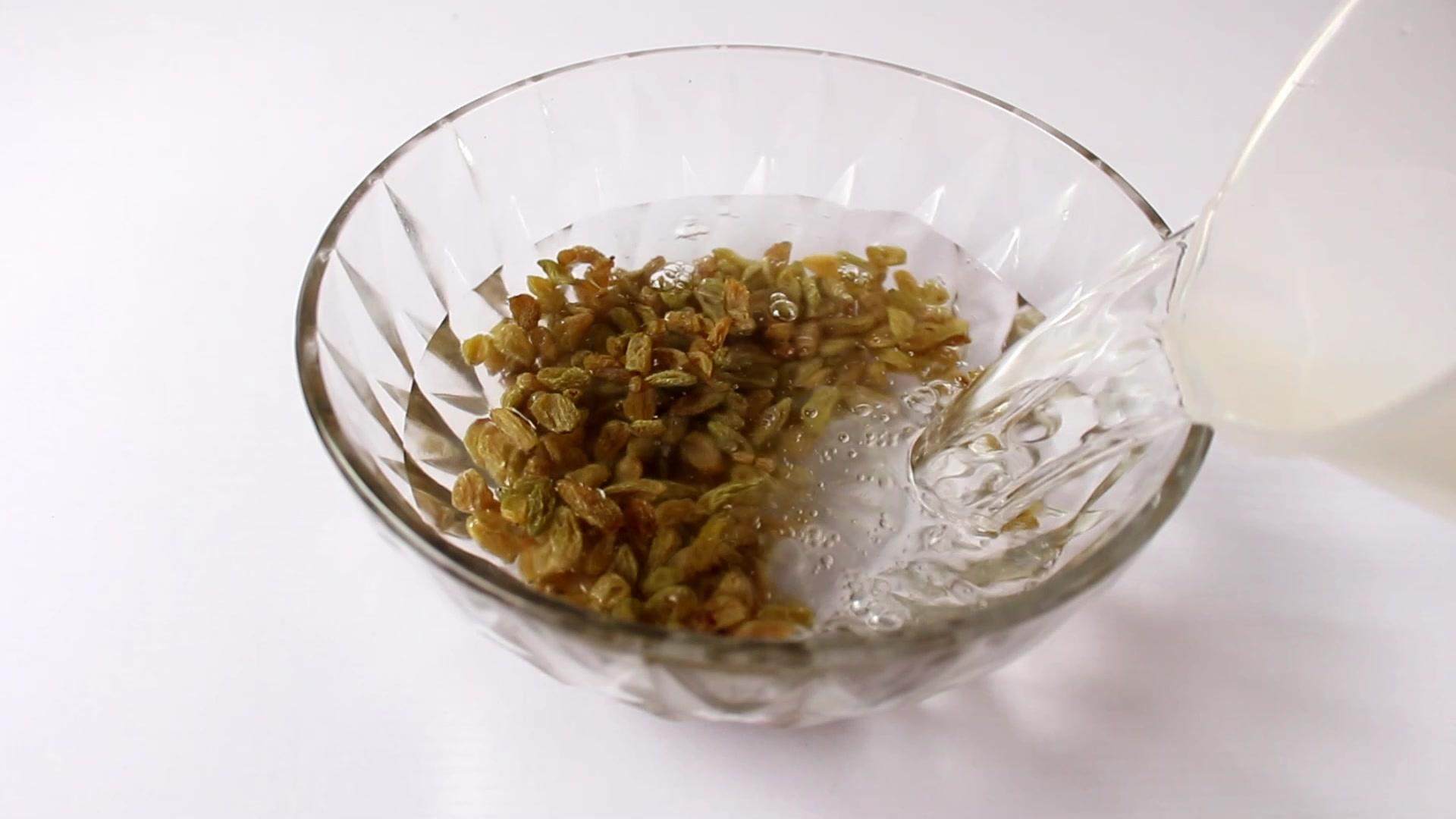 葡萄干要不要水洗?