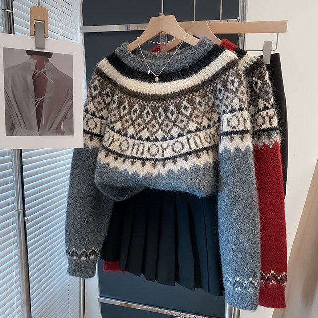 Round neck Fair Island sweater for women thickened base shirt 2025 spring and autumn new pullover loose knit sweater underwear top