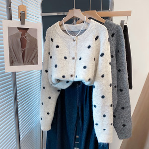 
Round neck dotted sweater jacket for women 2026 spring and autumn new style loose lazy style outer top and outer knitted cardigan