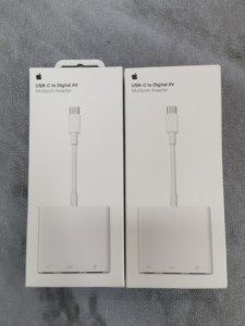 
Apple original genuine A2119 computer AV digital audio and video multi-port C to HDMI/USB/C port converter