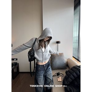 十一石 舒适好穿!双拉链短款针织开衫女小个子修身连帽毛衣外套II
