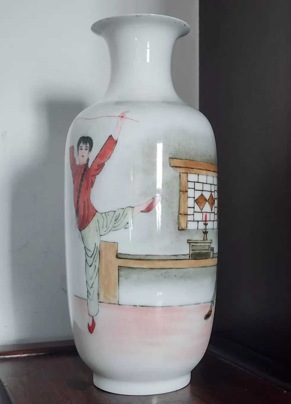 中国　古玩　孔雀釉赤壺花瓶27cm16cm 海】粉彩 孔雀牡丹文 大型花瓶 中国景徳鎮製 高さ62cm