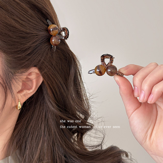 Amber Cherry Small Clip Women's New Bangs Side Clip Temperament Fashionable Hairpin Princess Hair Clip