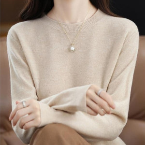 
Classic and versatile 2025 spring round neck thin sweater for women with simple temperament long sleeve loose knitted base shirt