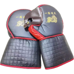 Winter cycling gloves to protect against cold and wind for electric bikes