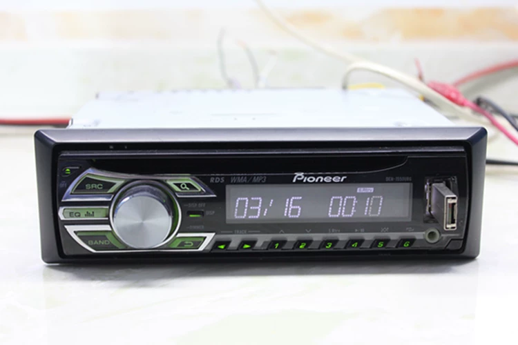 Автомобильный CD-проигрыватель Pioneer DEH-1550U MP3/AUX Pioneer CD-проигрыватель