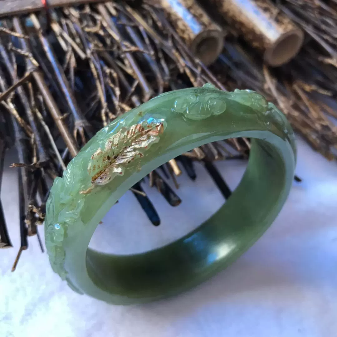 chikatok様専用 天然岫玉名家手工精彫【 旺旺財 】 岫玉玉蝉挂坠天然古玉挂件复古玉蝉手把件老玉蝉饰品收藏饰品