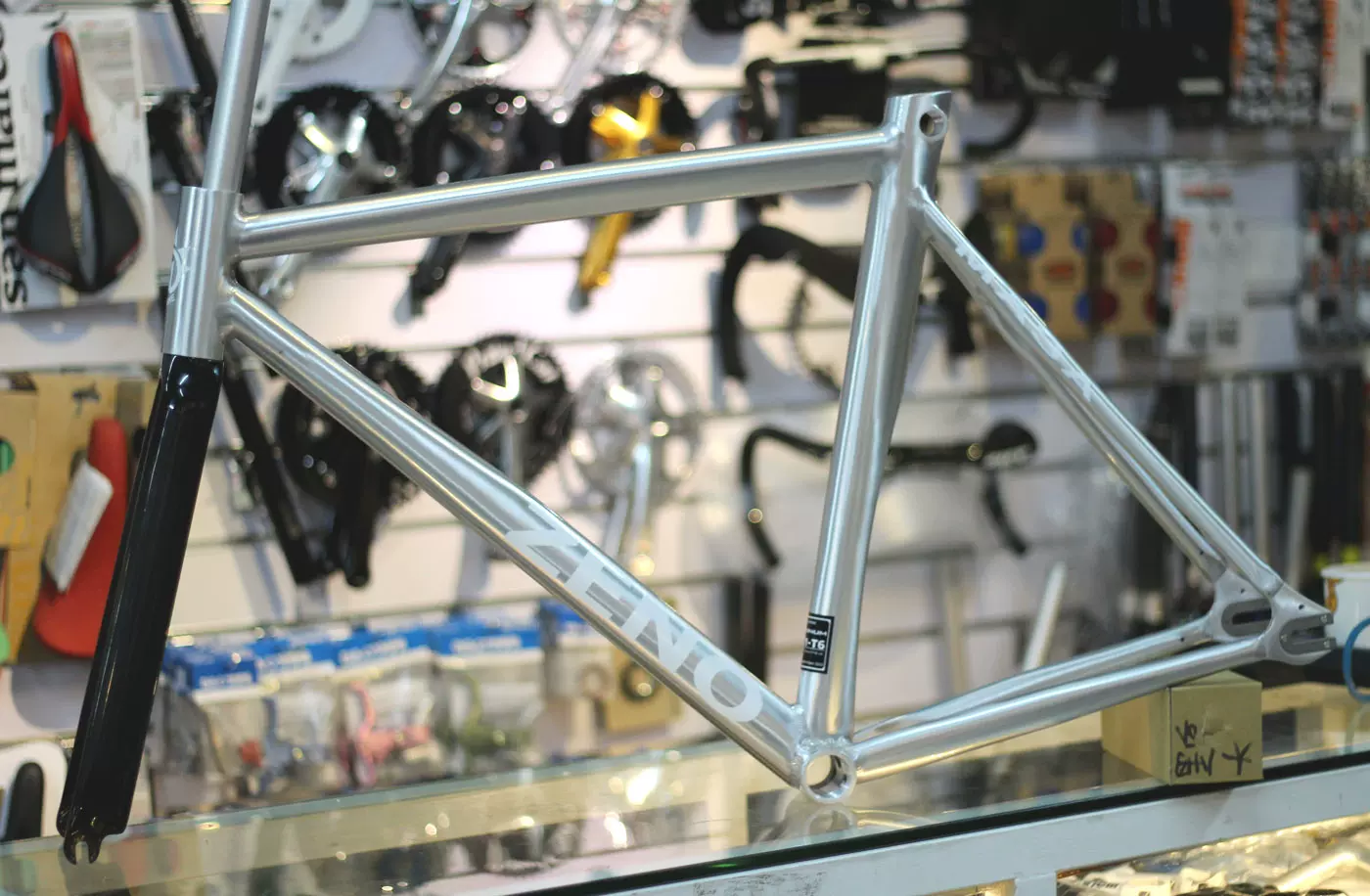 BIKE ZENO MASA 新款车架(含破风碳叉) RAW 原色清货特价