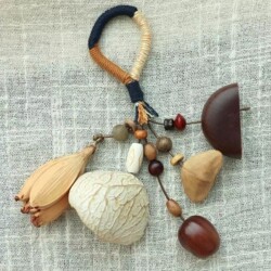 Natural Plant Seed Rattle Bag Hanging Ornament, Handmade Wind Chime for Sound Therapy and Healing, Backpack Decoration, Forest-Style Pendant