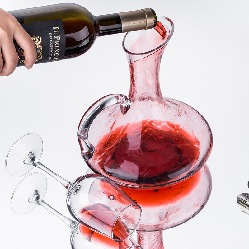 赤色エッチングデザインデカンタ 赤色エッチングデザインデカンタ クリスタルガラスデカンタ ハンドル