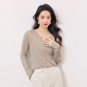 Chunzhu early spring new style silk wool round neck slim pit long sleeve women's knitted cardigan