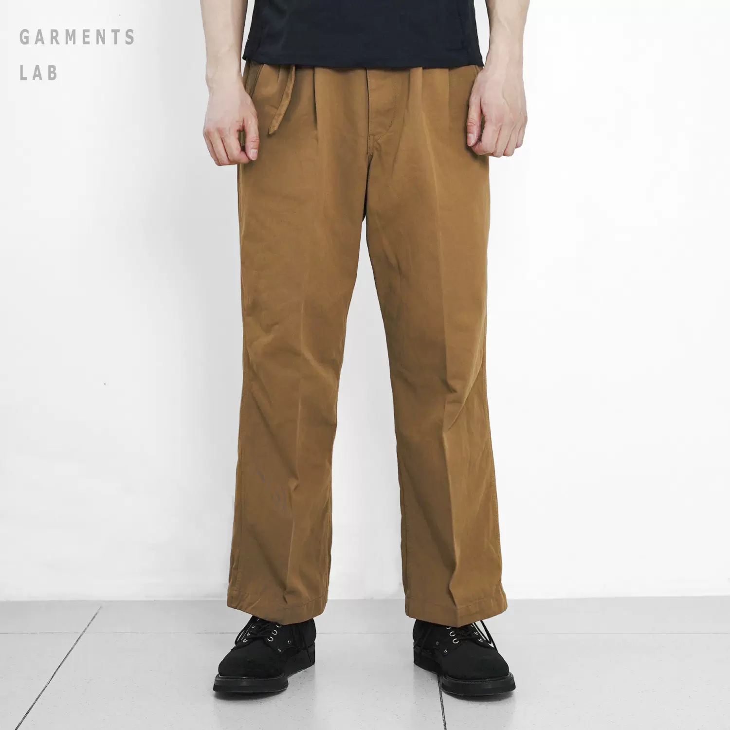phigvel BELTED 2TUCK TROUSERS - パンツ