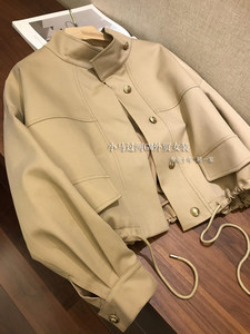 It's a good look at it at first sight! The texture is so great~ neat, loose, slim, stand-up collar hem drawstring windbreaker short jacket
