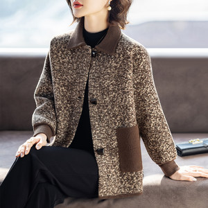 
Mothers in their 50s, spring coats, women's western style 2025 new clothes, fashionable spring and autumn tops for middle-aged and elderly people