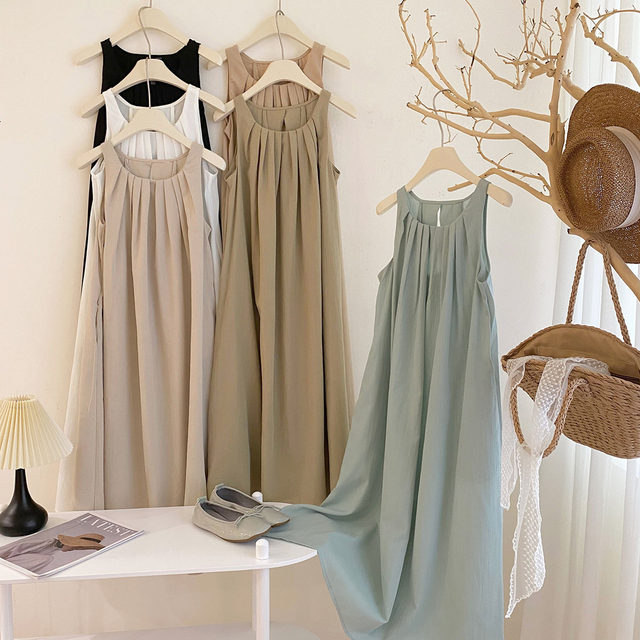 French holiday style neck halter sleeveless vest dress for women's summer niche loose slim pleated beach skirt