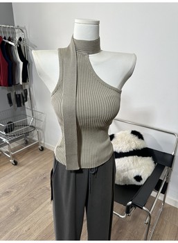 French style drifting shoulder sleeveless sweater vest, slim top, autumn new style
