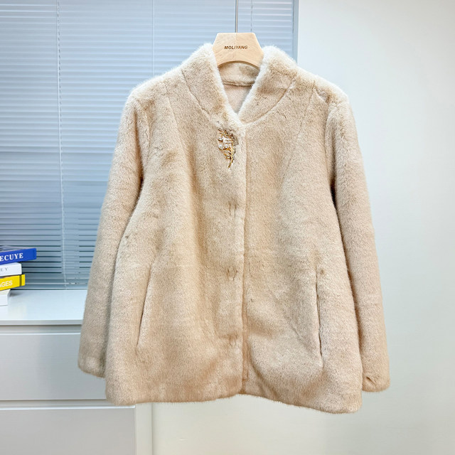 
Mom's autumn and winter imitation mink fur coat new middle-aged and elderly women's loose thickened fur one-piece top