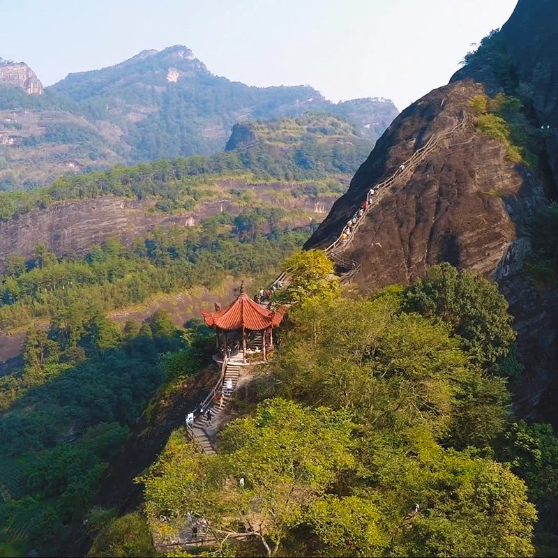 厦门北出发动车往返福建武夷山2天1晚跟团游含酒店九曲溪竹筏漂流
