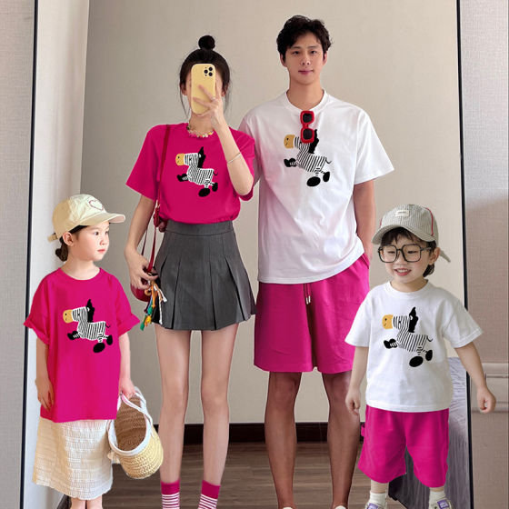 
2026 New Year of the Horse parent-child clothing short-sleeved children's clothing T-shirts for a family of three small month old baby mother and daughter family clothing