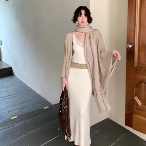 
Homemade in Jiuwu [Slim Style] Hong Kong style retro autumn new high-waisted slim hip-packing pit knitted skirt for women