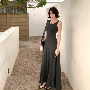 
Jiuwu French retro 2025 summer sleeveless high waist large sway vest skirt slim long dress for women with breast pad