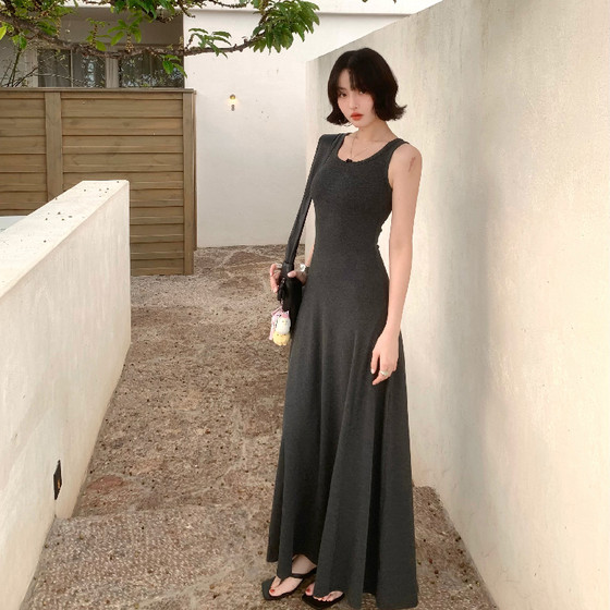 
Jiuwu French retro 2025 summer sleeveless high waist large sway vest skirt slim long dress for women with breast pad