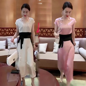 2021 summer new dress women's middle length Korean version thin short -sleeved V -neck high -waisted student skirt
