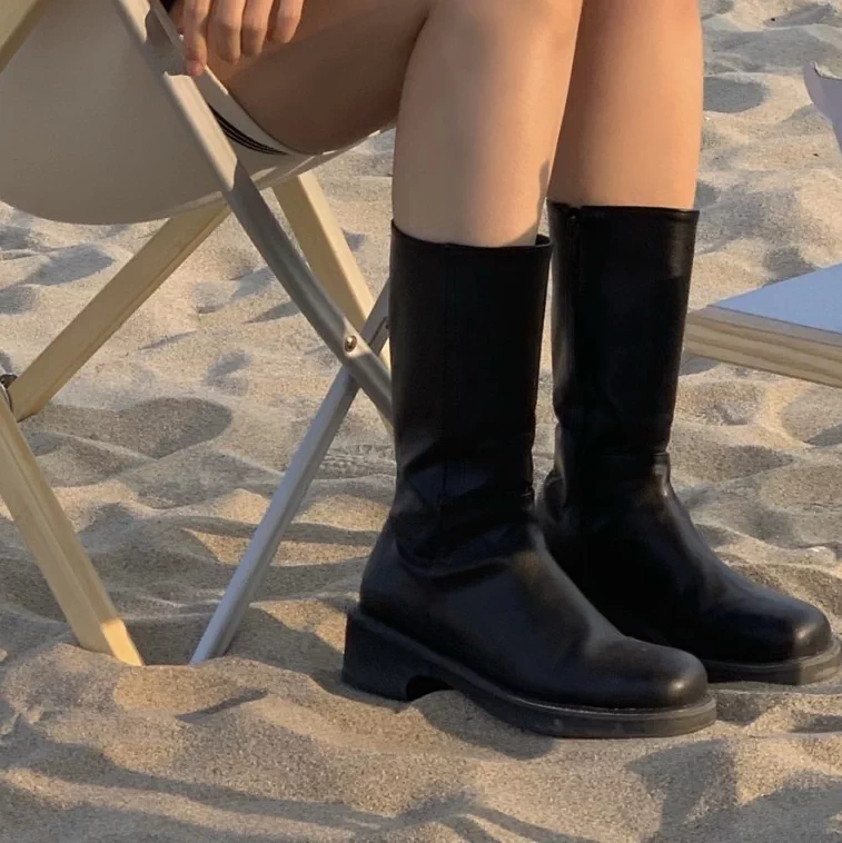 肉肉酱 韩国官网代购skinnypig 黑色帅气合成皮革中筒靴