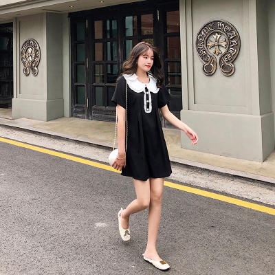 怎样穿衣打扮显得时尚?腿短女生穿高腰裤巧搭变长腿