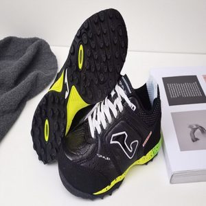 Foreign trade corner hook kangaroo leather TF broken nails men's artificial grass professional competition training football shoes anti-slip shock absorption