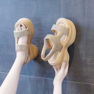 
Thick sole high heeled Roman sandals for women in 2025 summer new style of extra-weathered heeled sports fashion pine cake