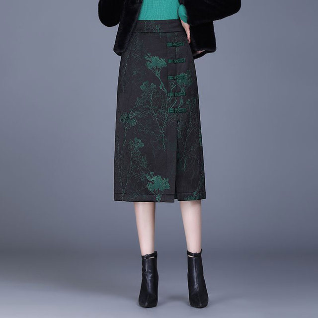 2025 new retro jacquard Chinese style skirt for women in spring and autumn medium-length summer high waist one-step hip-wrap skirt