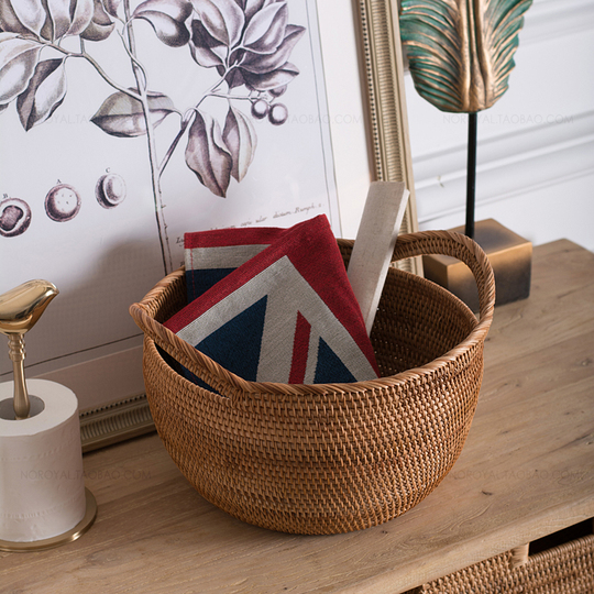 ラタンランドリーバスケット - 手編みの収納ボックス