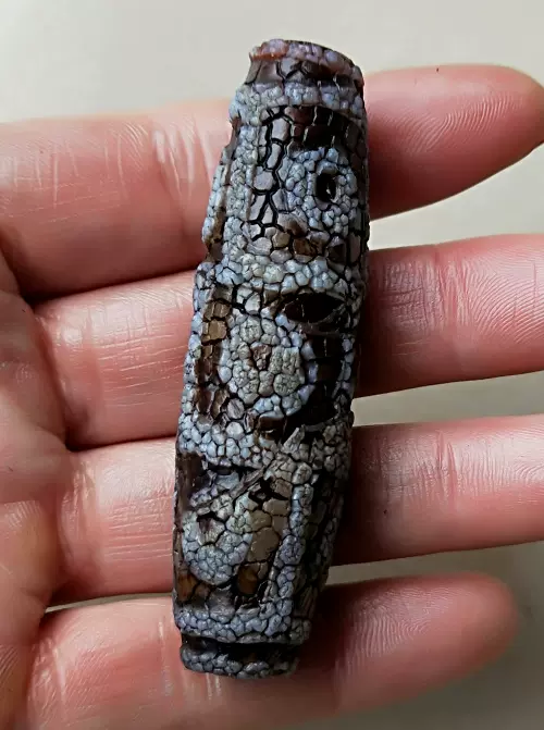 西藏天然九眼天珠真品老矿玉髓风化纹老天珠权威显赫