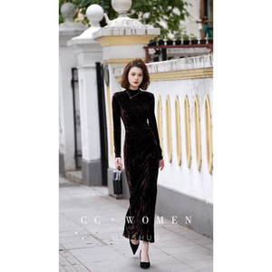 
Caicaijia [Twilight] Winter half-high collar retro Hong Kong style slimming high-waist slim dress