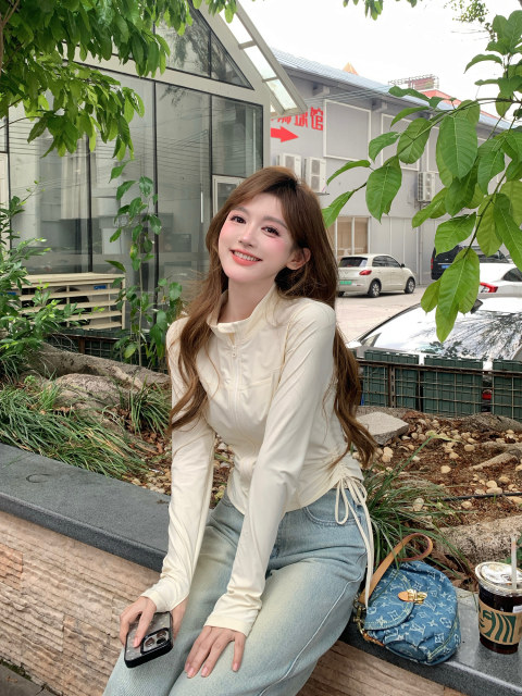 Cut cake homemade small person spring unique beautiful top women's temperament new sun protection suit long-sleeved short jacket