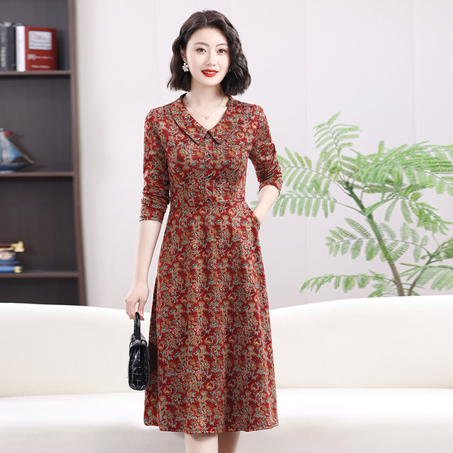 Mom's spring clothes new doll collar dress fashionable large size middle-aged and elderly women's long-sleeved over-knee skirt with pocket