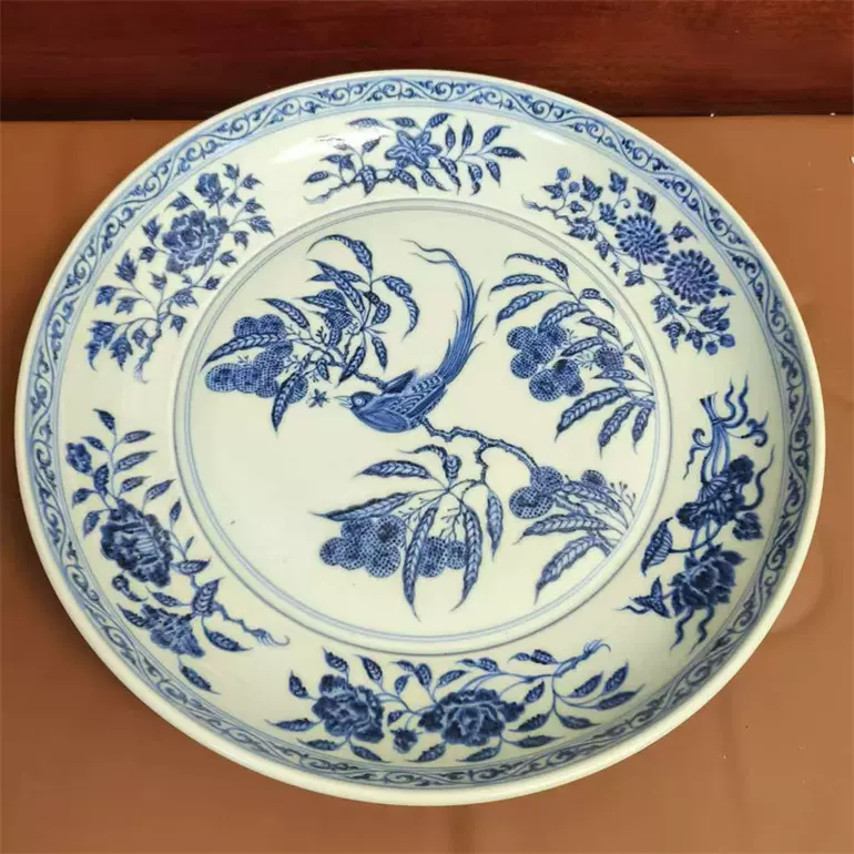 中国　青花　鳥纏枝花卉文盤　V　R6802E 中国 青花 鳥纏枝花卉文盤 V R6802E 中国 青花 鳥纏枝花卉文盤 V