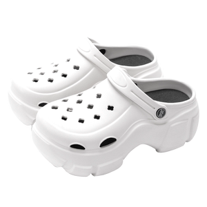 
Lidani Thick-soled Croc Shoes Women's 2026 New Summer Outer Wear Wedding Dress Artifact Increased Heel Non-Slip Beach Sandals