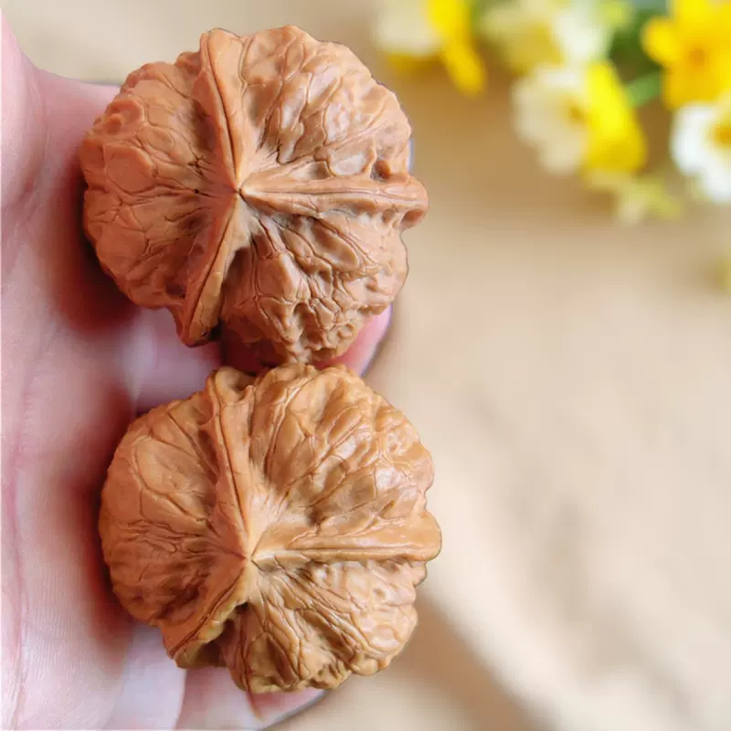 文玩核桃多棱半壁江山蛇皮纹半月三棱四棱五棱野生云南铁核桃把玩