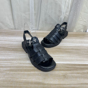 
Foreign trade original single women's shoes round toe solid color thick-soled triangle buckle casual pig cage shoes Roman sandals fashion sandals