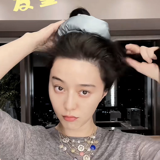 large-filling-cotton-kitsch-pillow-large-intestine-hair-ring-high