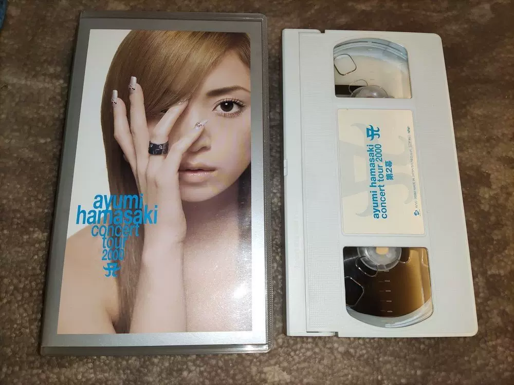 【新品未開封】浜崎あゆみ concert tour 2000 /第1章＆第2章 Amazon.co.jp: ayumi hamasaki concert tour 2000 A 第1幕 [VHS