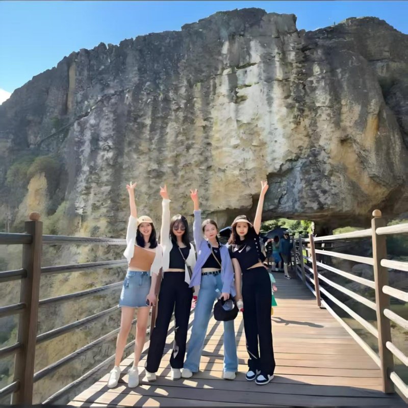 重庆品质游重庆5天跟团游精选酒店特色美食天生三桥仙女山龚滩
