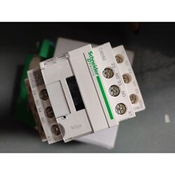Schneider Contactor Cad50, Brand New Original Parts in Stock with Packaging, Price Negotiable