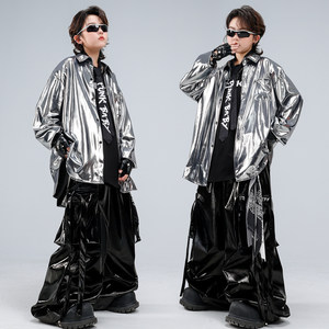 
Trendy and cool boys' silver shirt costumes, personalized boy leather pants, hiphop street catwalk costumes, hip-hop hip-hop